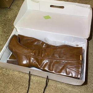 Camel Heeled Boots, Women's Size 8.5